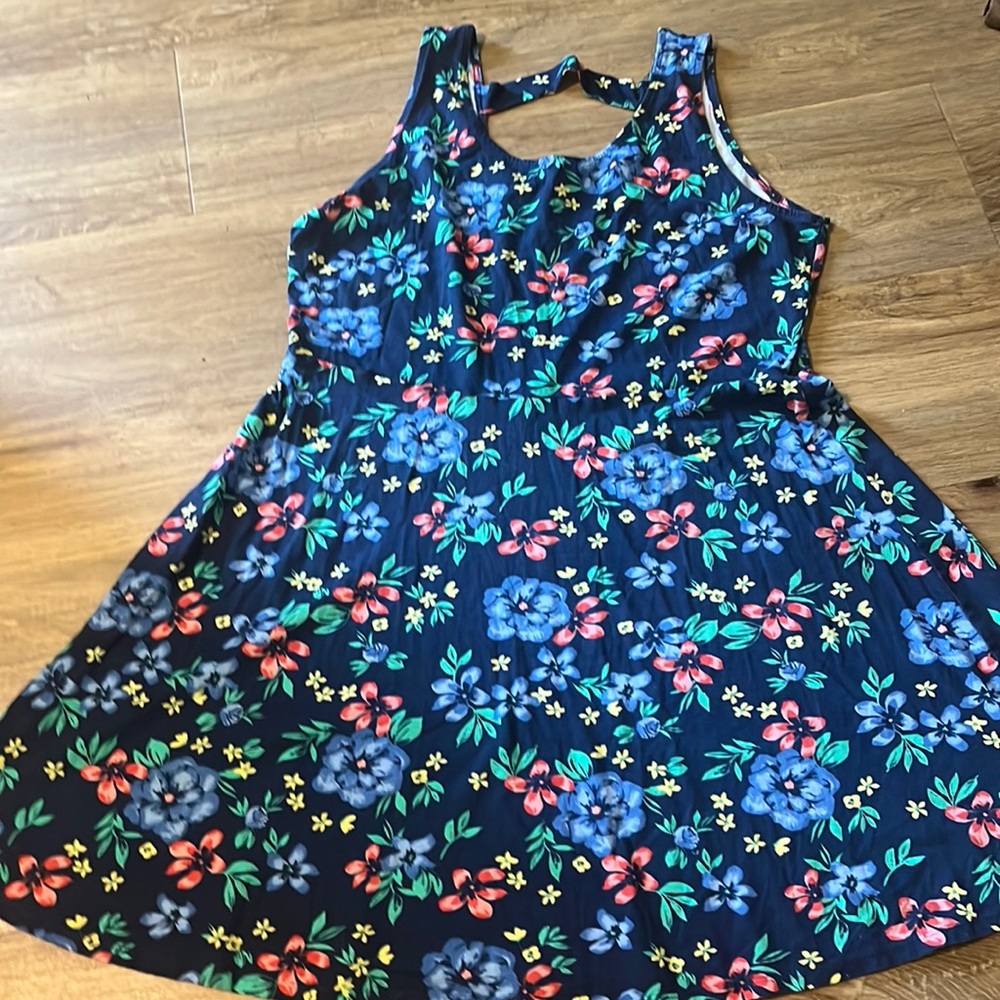 2/$15 Women’s Floral Midi Dress EUC